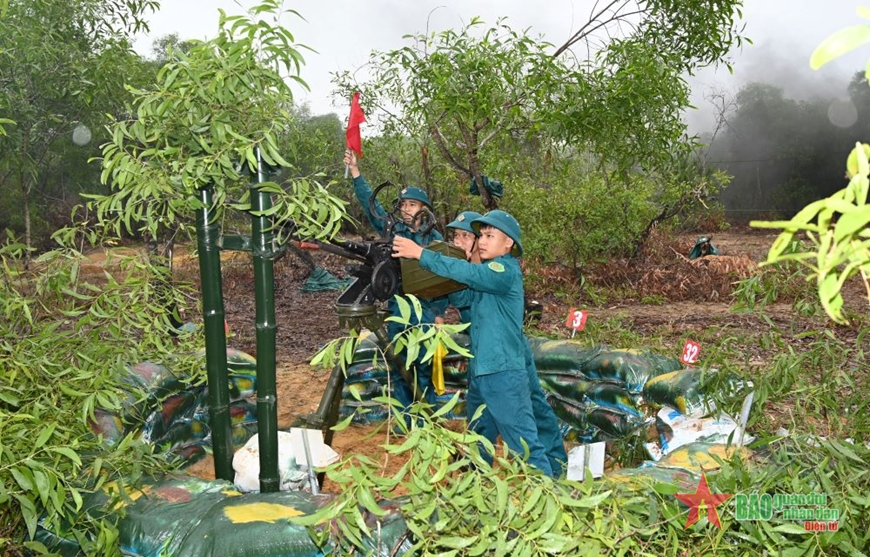 Tỉnh Hà Tĩnh hoàn thành xuất sắc diễn tập khu vực phòng thủ năm 2023